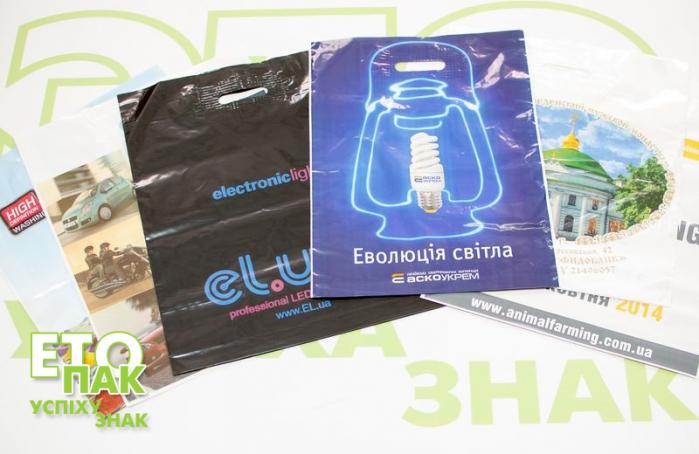 Пакеты полиэтиленовые, упаковка, скотч