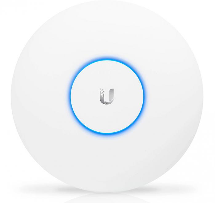 Надёжная точка доступа Ubiquiti UAP-AC-LR