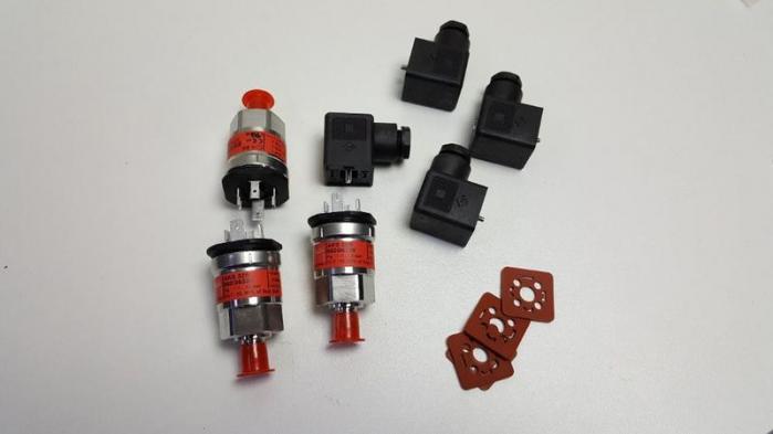 060G4550 Датчик Преобразователь Давления Danfoss AKS 32R