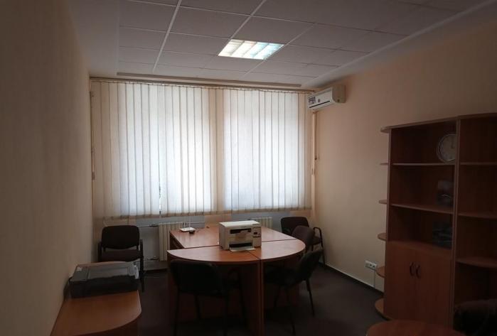 Сдам в аренду офис оригинальной планировки - звоните, договоримся.