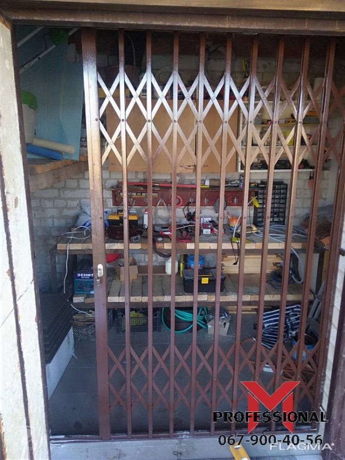 Раздвижные решетки Prof для дачи, гаража, сарая