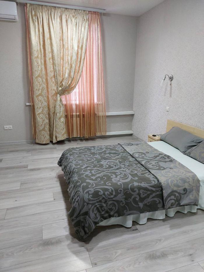 Сдам посуточно и почасово квартиры и дома в Запорожье.