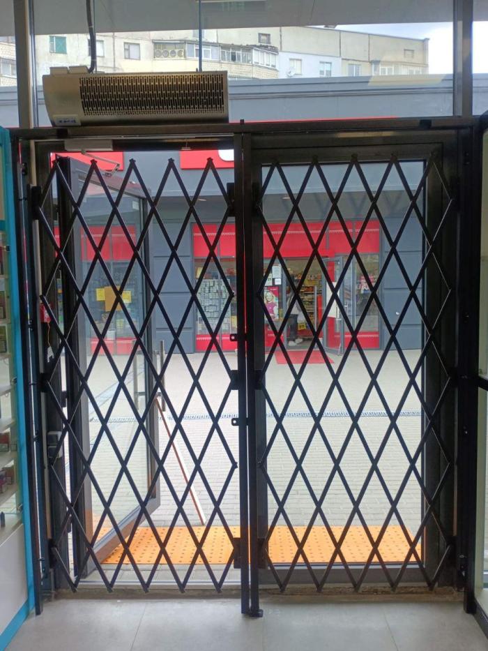 Розсувні грати Prof Ромб для кіосків та магазинів