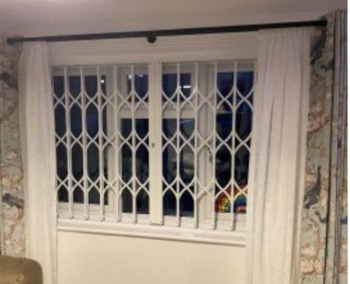 Раздвижные решётки, Розсувні грати Prof Оптіма