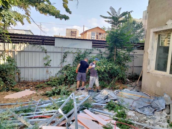 Уборка территории , вывоз мусора, демонтаж , разнорабочие покос травы -Одеса