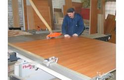 На мебельную фабрику требуется распиловщик на форматно-раскроечный станок.