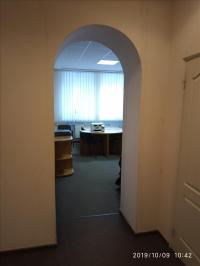 Сдам в аренду офис оригинальной планировки - звоните, договоримся.