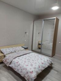 Сдам посуточно и почасово квартиры и дома в Запорожье.