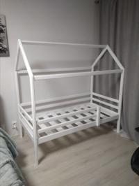 Дитяче ліжко-будиночок