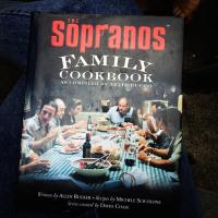 Кулинарная книга по сериалу Sopranos купить